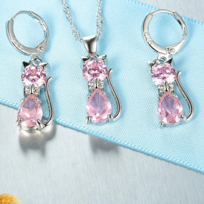 925 sterling ezüst ékszer szett – cica medál nyaklánc és kristályos huggie fülbevaló